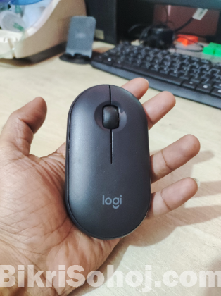 অরিজিনাল Logitech ওয়ারলেস মাউস।